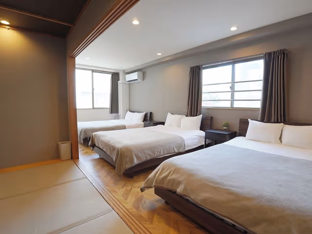 2 Bedrooms Apartment