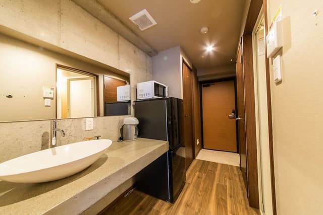 Basic Twin Room, 1 Bedroom, Refrigerator & Microwave