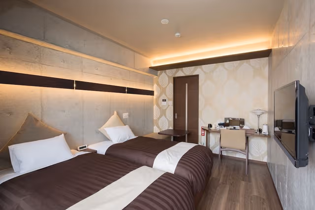 Basic Twin Room, 1 Bedroom, Refrigerator & Microwave