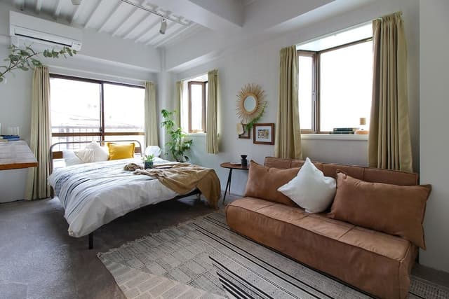 Standard Family Room, City View