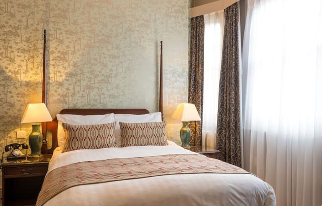Classic Double Room