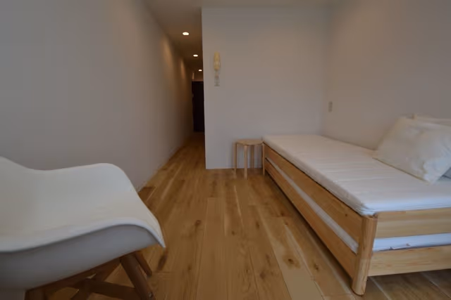 Single Room A502