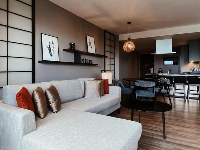 KING ONE BEDROOM SUITE