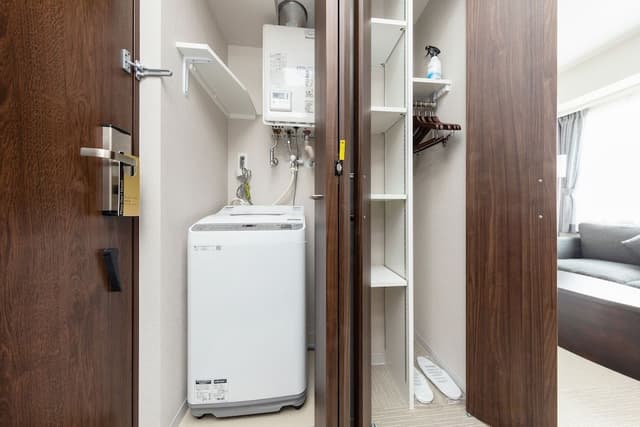 Twin room with kitchen and washing machine