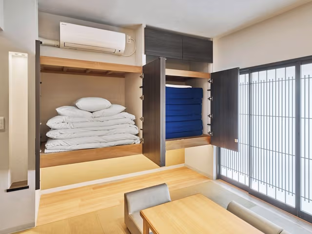 Connecting Japanese Style Apartment For 10