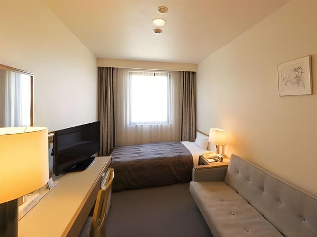 Single Room - Non-Smoking