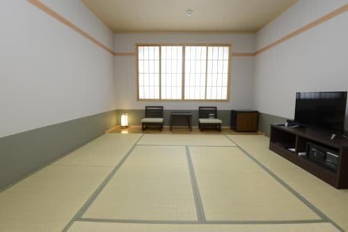Japanese-Style Room with Mt.Fuji View