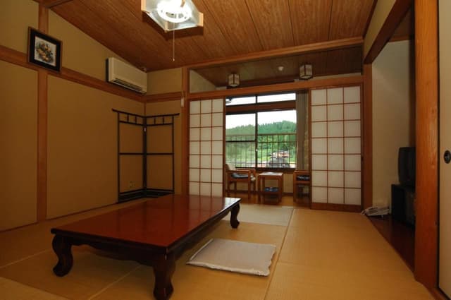 Japanese Style Twin with Shared Bathroom