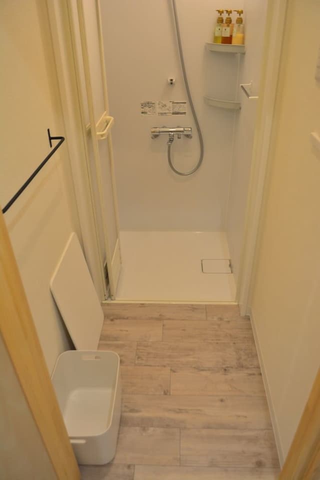 Mixed Dormitory Room (Shared Bathroom)