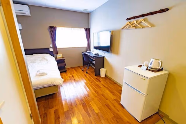 Basic Double Room (In Building D)