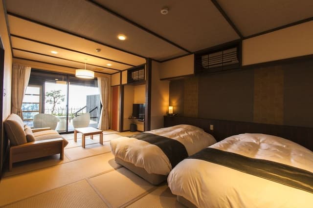 Japanese Style Basic Suite, “KAZAHA,” “YASOU” with Private Open-air Bath