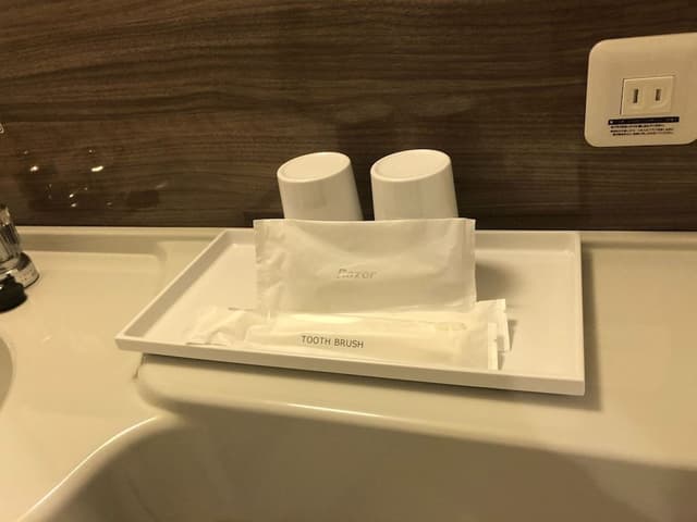 Economy Twin Room, Smoking
