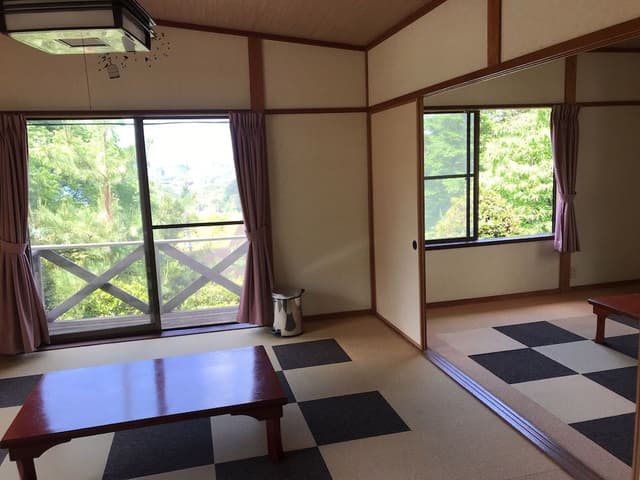 Cottage for 7-12 Guests