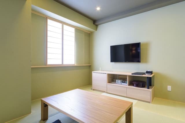 Deluxe Room, 2 Twin Beds, Non Smoking, Bathtub