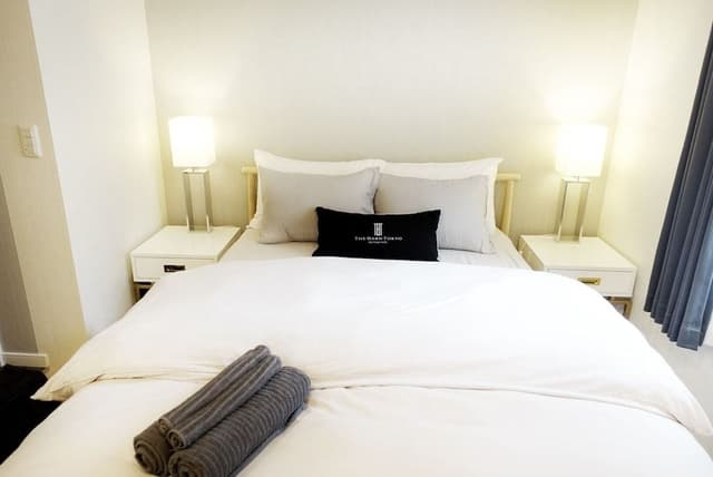 Double Room (A)