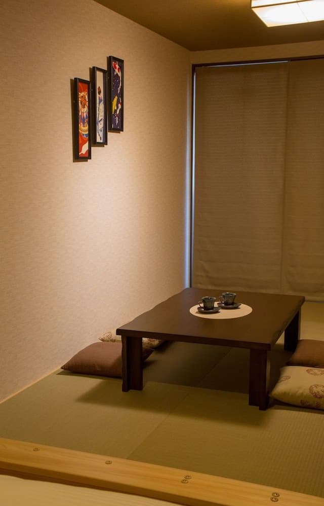 Japanese Western Style Suite, Balcony