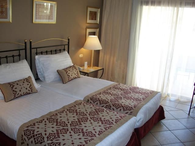 Superior Deluxe Queen or Twin Room