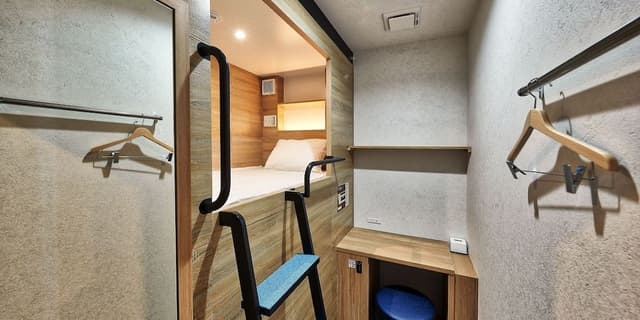Cabin, Men Only (for guests 18 years and older, Upper/Lower Unselectable), Non Smoking