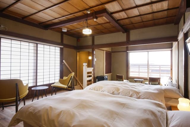 Room (TSUTSUJI)