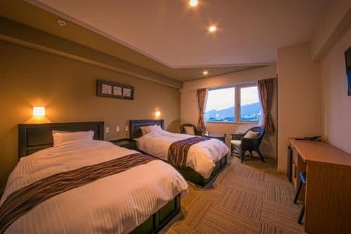 Superior Twin Room with Mountain View