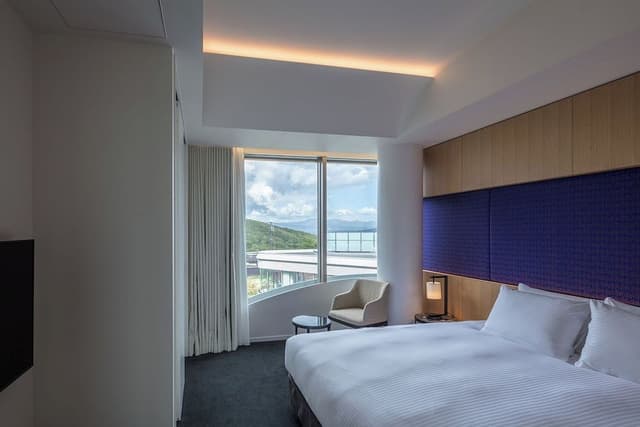 2 Bedroom Suite