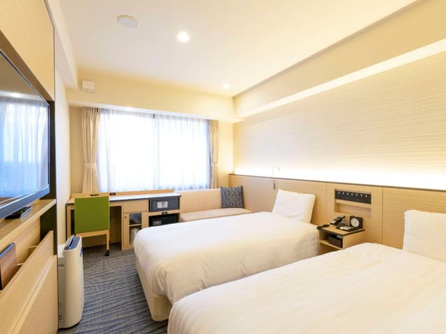 2 Single Beds - Non-Smoking