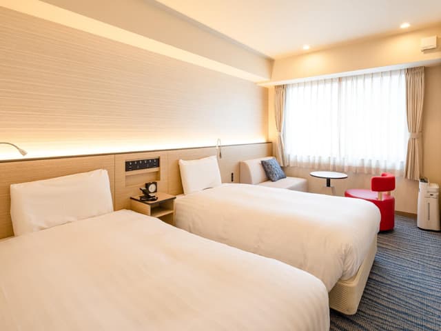 2 Single Beds - Non-Smoking