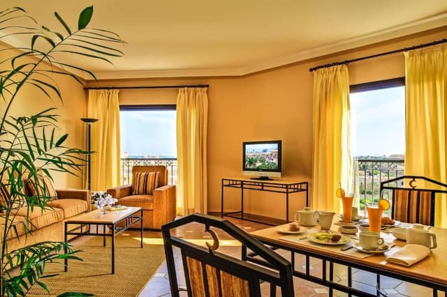 Apartment, Queen Bed