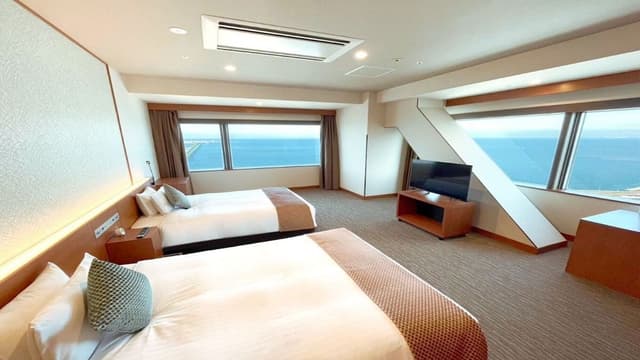 Deluxe corner twin Bay View triple room, Non-smoking