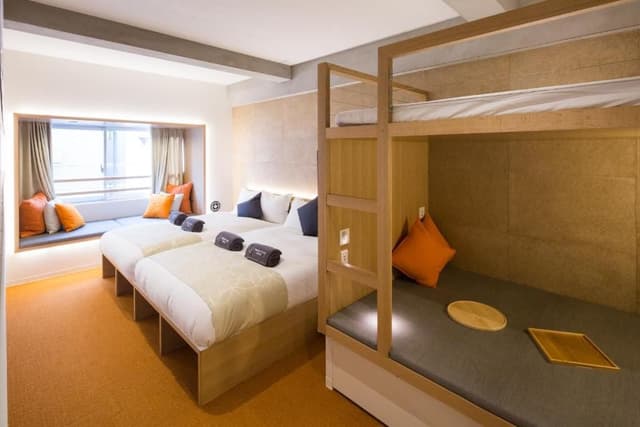 Deluxe Family Room