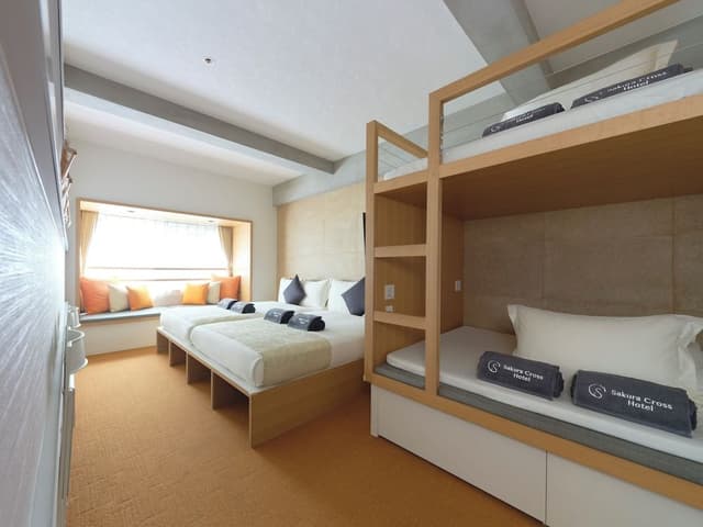 Deluxe Family Room