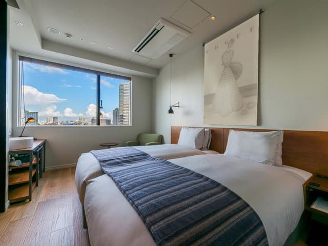 Premier Hollywood Twin Room
