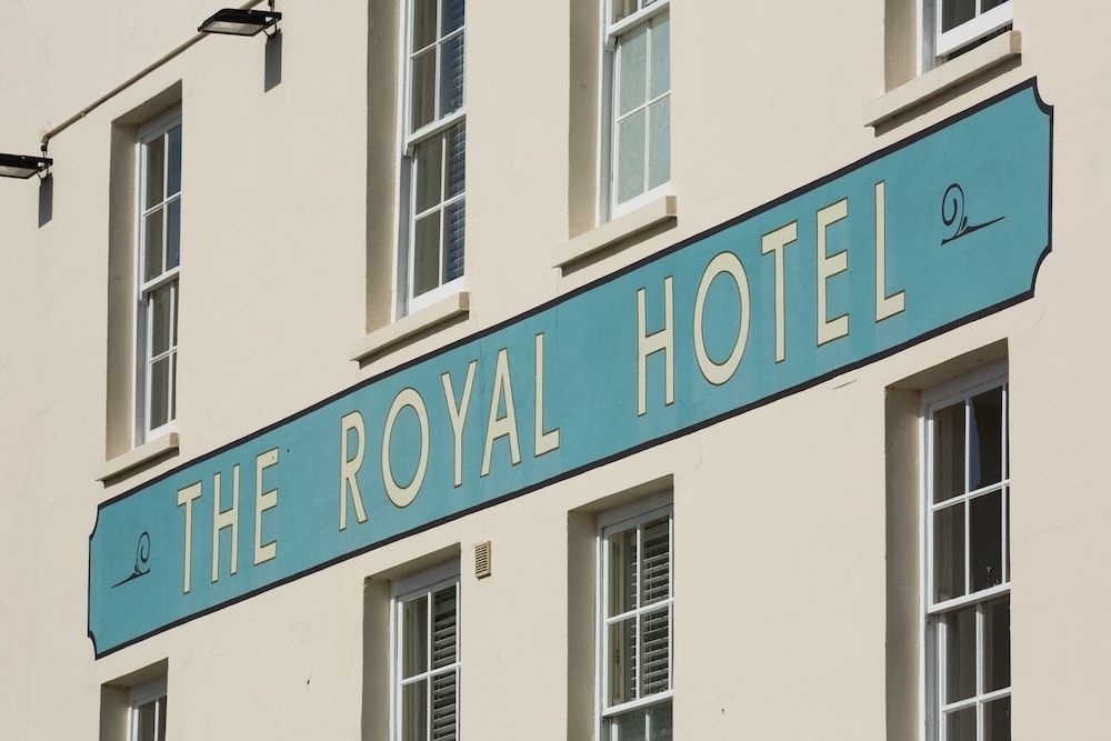 Royal Hotel2