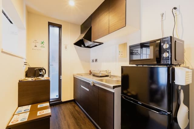 1 building for rent Capacity: 10 people, Building A