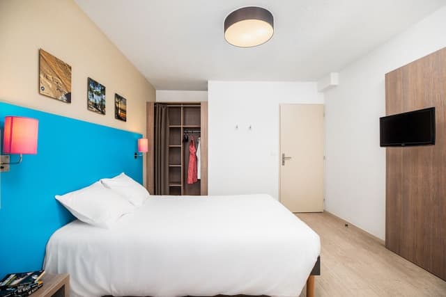 Apartment, 3 Bedrooms, Lake View