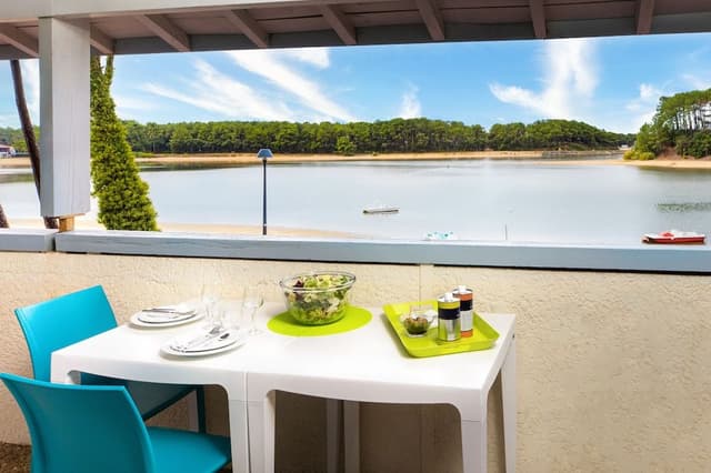 Apartment, 3 Bedrooms, Lake View