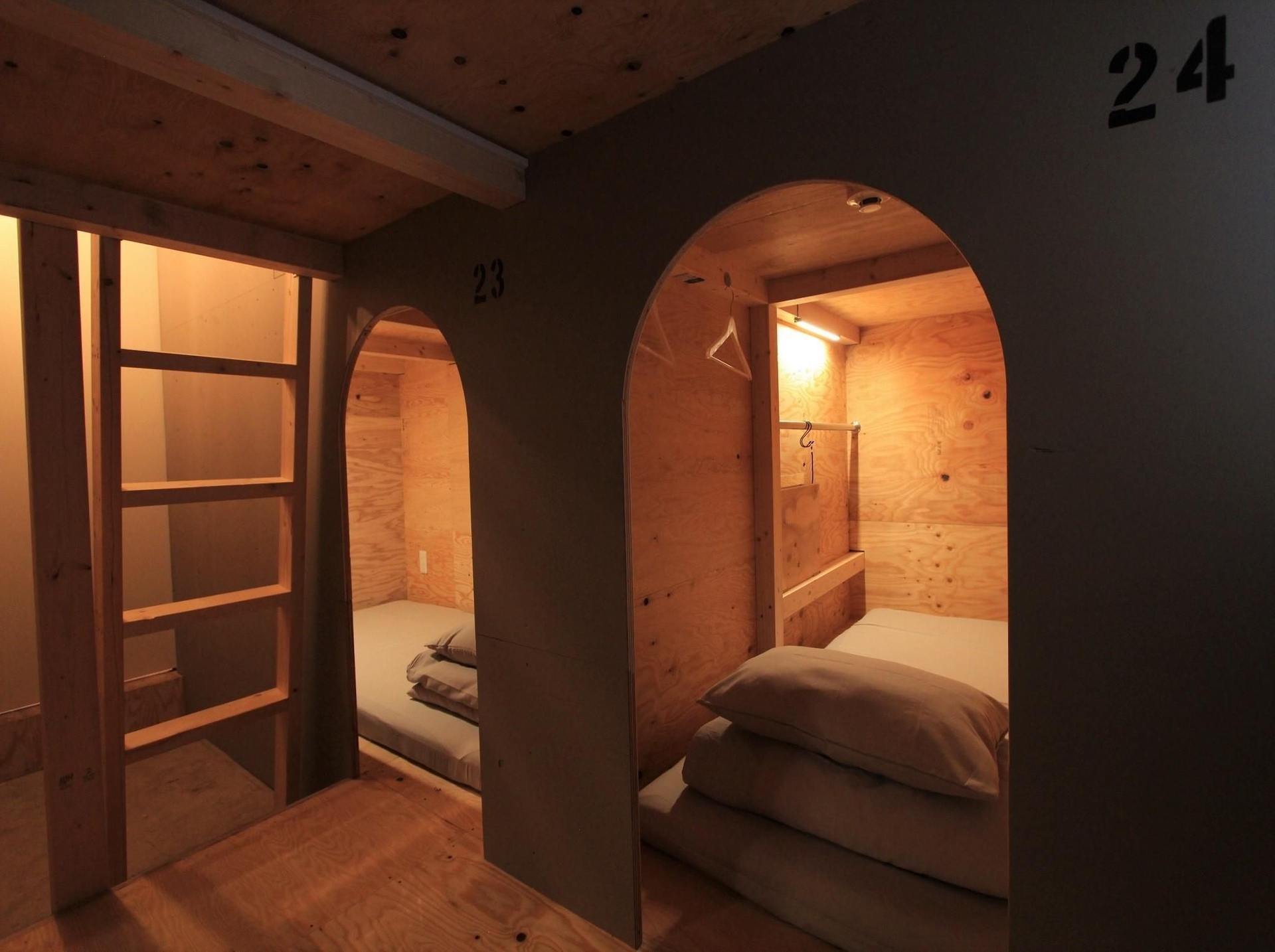 อิชิงะกิ เกสต์เฮาส์ ไฮฟ์ (Ishigaki Guesthouse HIVE)1