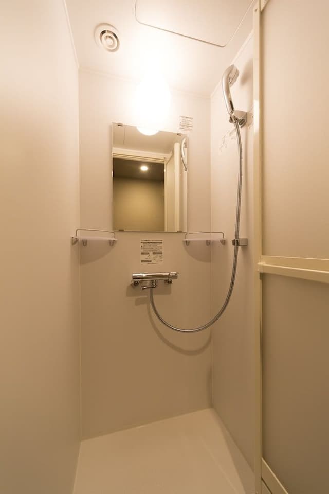 Standard Twin Room, Non Smoking (with Shower Room)