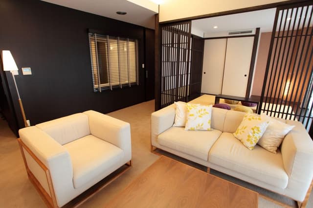 Shin Deluxe Japanese-Western Style Room
