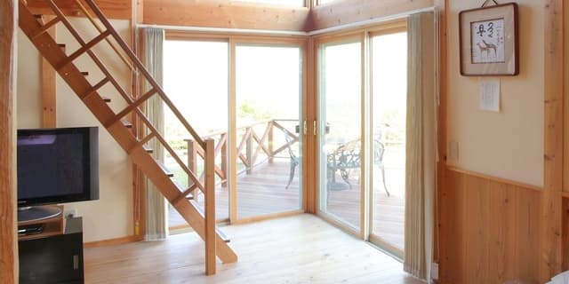 Lake View Cottage with Loft