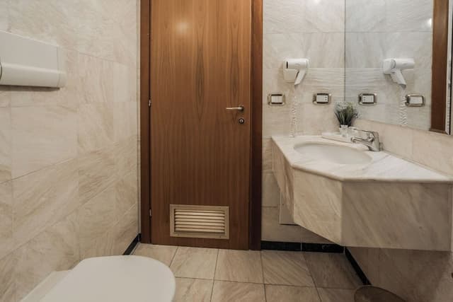 Single Room, City View