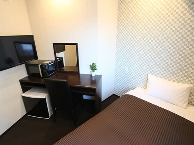 Single Room, Smoking (Dog Friendly)
