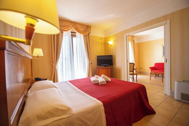 Deluxe Double Room, 1 Double or 2 Twin Beds, Balcony, Sea View