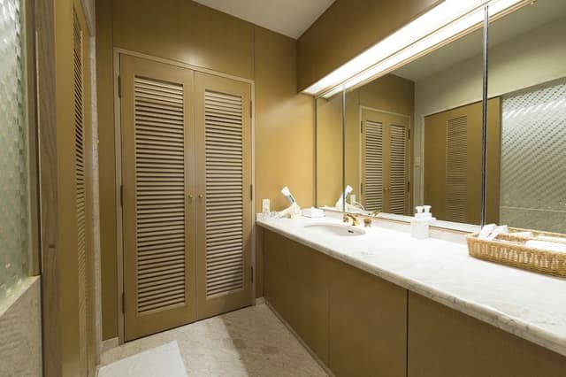 Suite, Ocean View