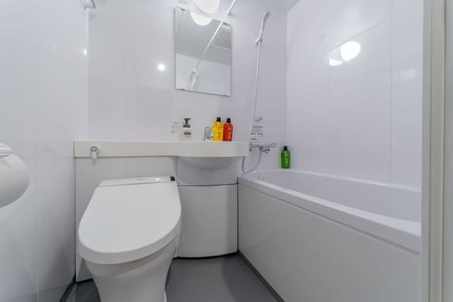 Twin Room, Private Bathroom