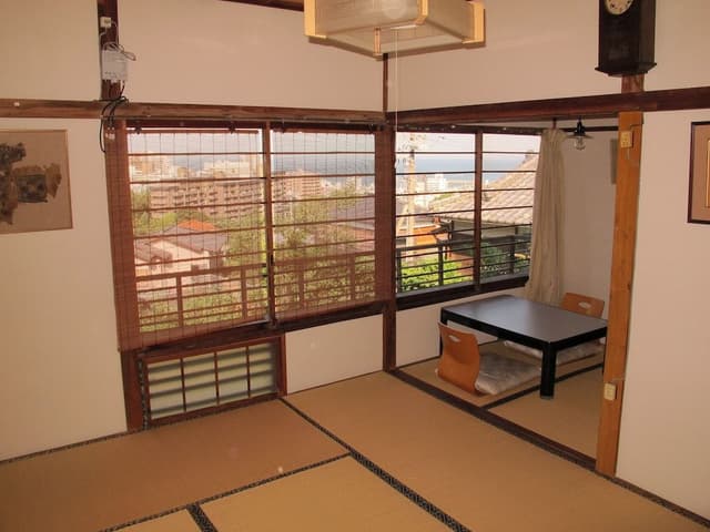 Queen Suite with Private Shower Room, Non Smoking