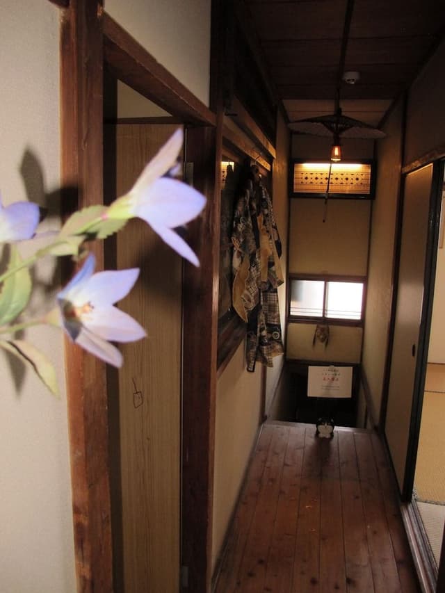 Queen Suite with Private Shower Room, Non Smoking