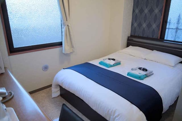 Double Bed