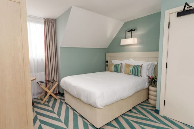 Classic Double Room
