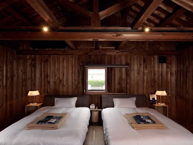 Premier Room